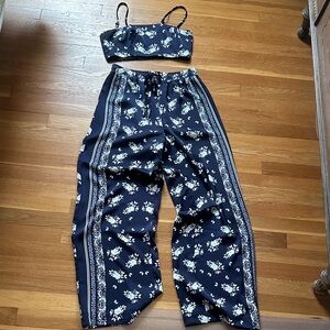 House of Harlow 1960 Navy Floral Wide Leg Set